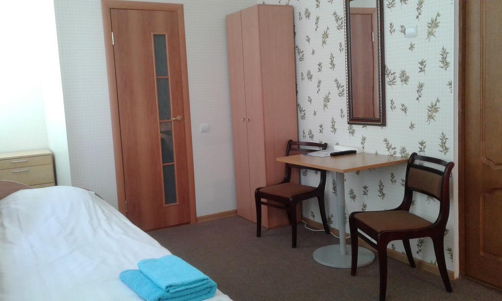 Viesu Maja Ezerkalns Krāslava Exterior foto