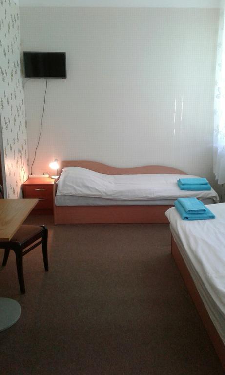 Viesu Maja Ezerkalns Krāslava Exterior foto