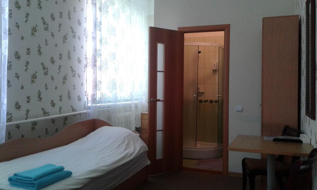 Viesu Maja Ezerkalns Krāslava Exterior foto