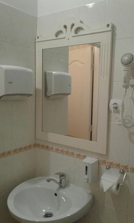 Viesu Maja Ezerkalns Krāslava Exterior foto